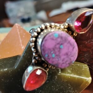 NWT- VINTAGE- PURPLE- MOJAVE TURQUOISE, REDDISH- PURPLE GARNET. STERLING. SIZE-7